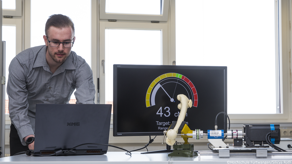 Automated Bone Screw Torque Optimisation